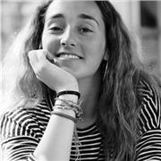 Soy Licenciada en Psicología. Ofrezco clases particulares presenciales en Barcelona y en El Masnou, también en modalidad online